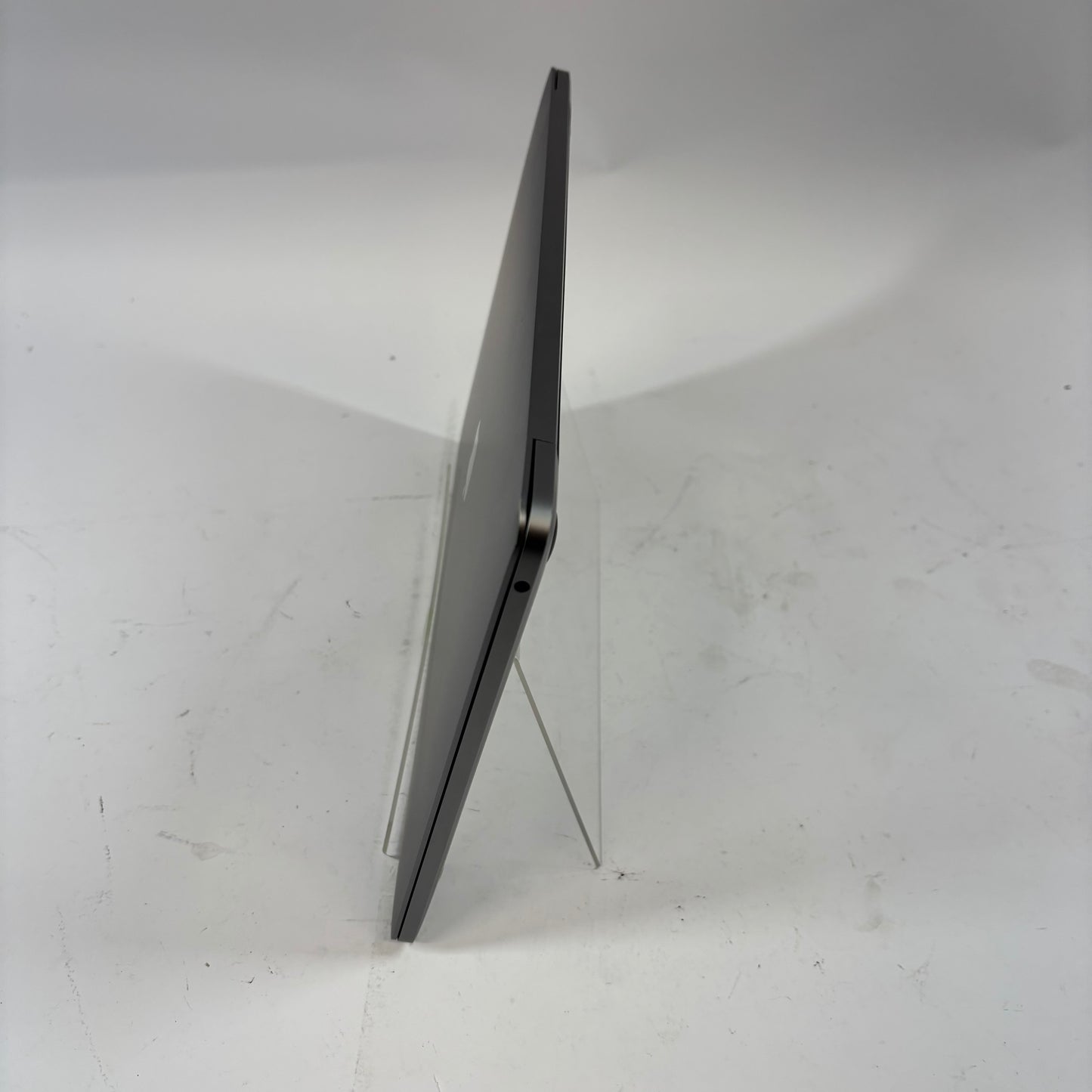 2020 Apple MacBook Pro 13.3" i5 1.4GHz 8GB RAM 256GB SSD Space Gray A2289