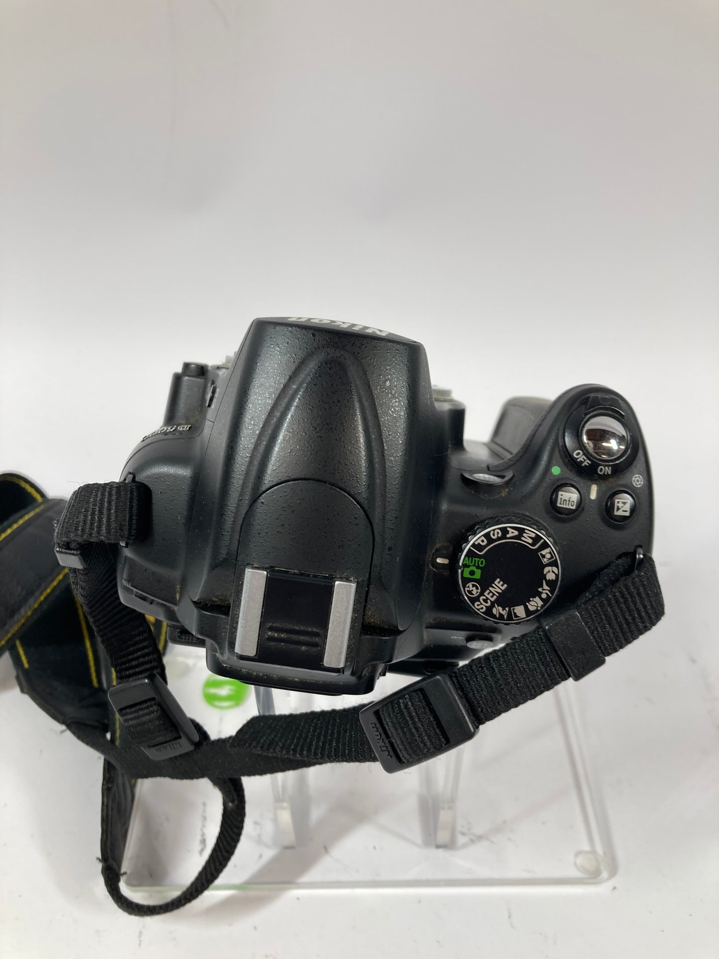 Nikon D5000 12.3MP Digital SLR DSLR Camera Body Only