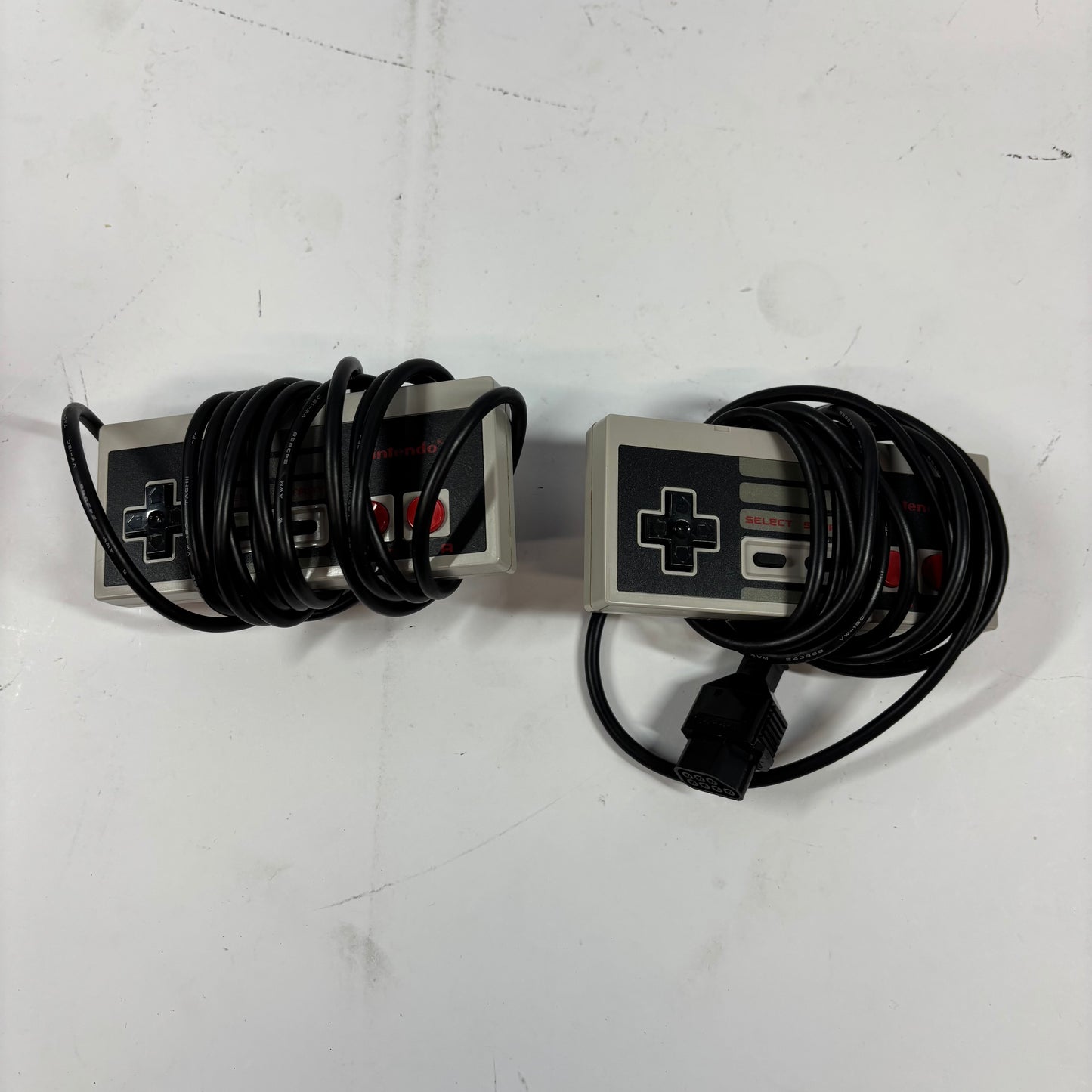 Nintendo Entertainment System NES-001 Gray Action Set CIB