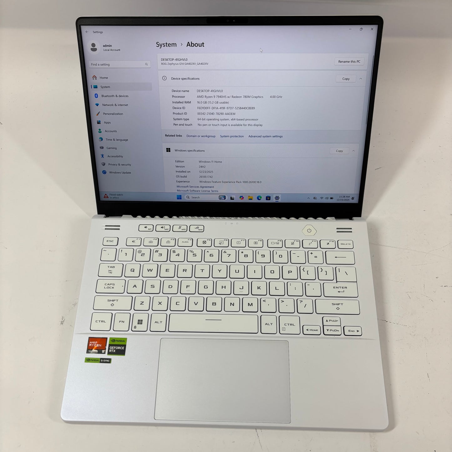 Asus ROG Zephyrus G14 GA402X 14" Ryzen 9 16GB 512GB SSD RTX 4060 Screen Marks