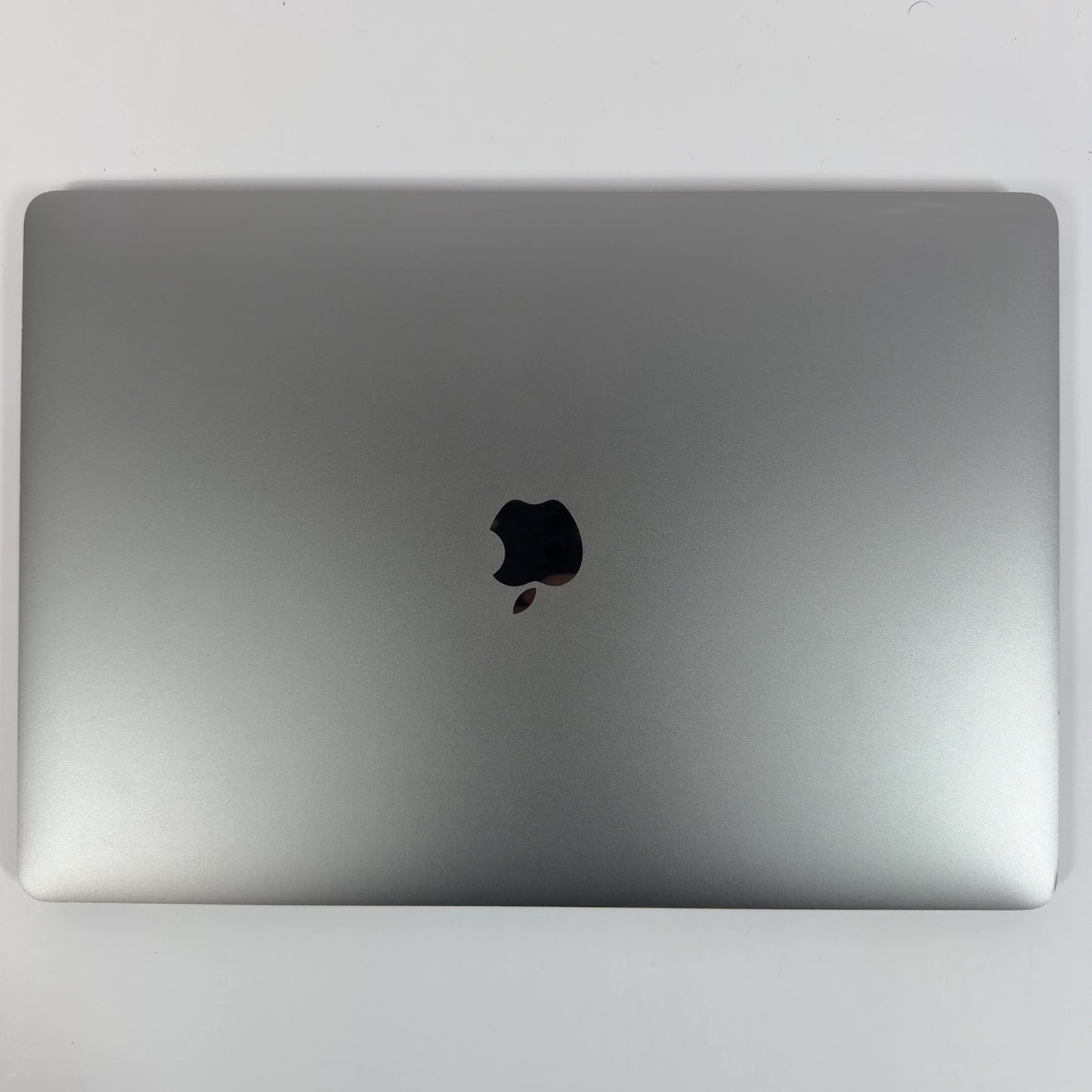 2017 Apple MacBook Pro 15" i7 2.8GHz 16GB RAM 256GB SSD Space Gray A1707