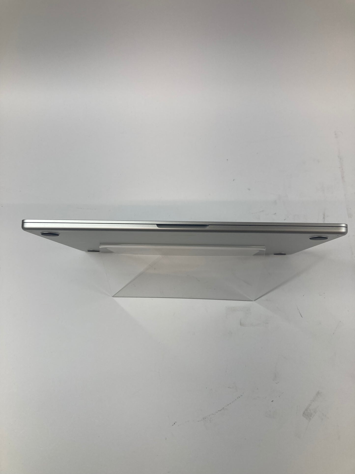 2024 Apple MacBook Air 15" M3 10C GPU 4.0GHz 8GB RAM 256GB SSD MRYP3LL/A