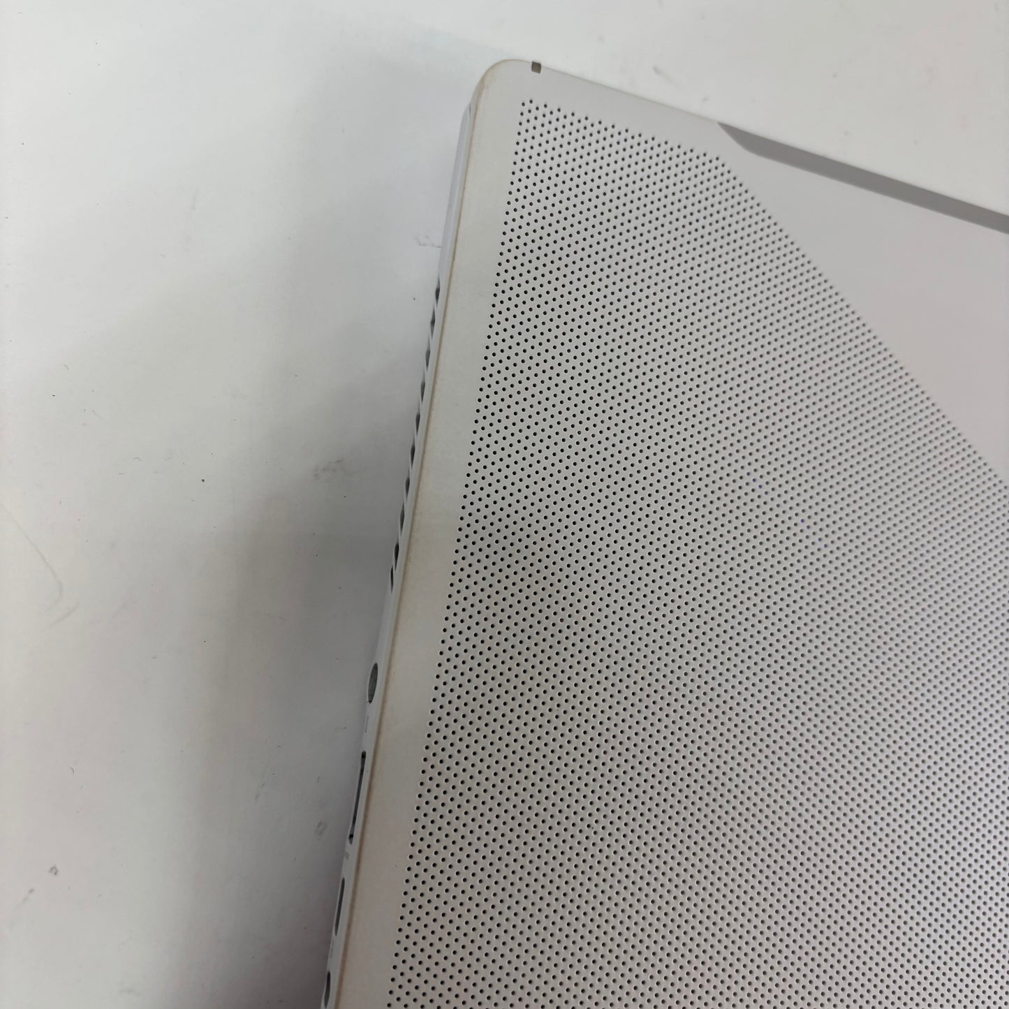 Asus ROG Zephyrus G14 GA402X 14" Ryzen 9 16GB 512GB SSD RTX 4060 Screen Marks