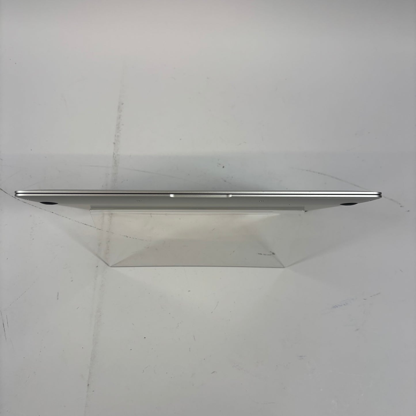 2018 Apple MacBook Air 13.3" i5 1.6GHz 8GB RAM 256GB SSD Silver A1932