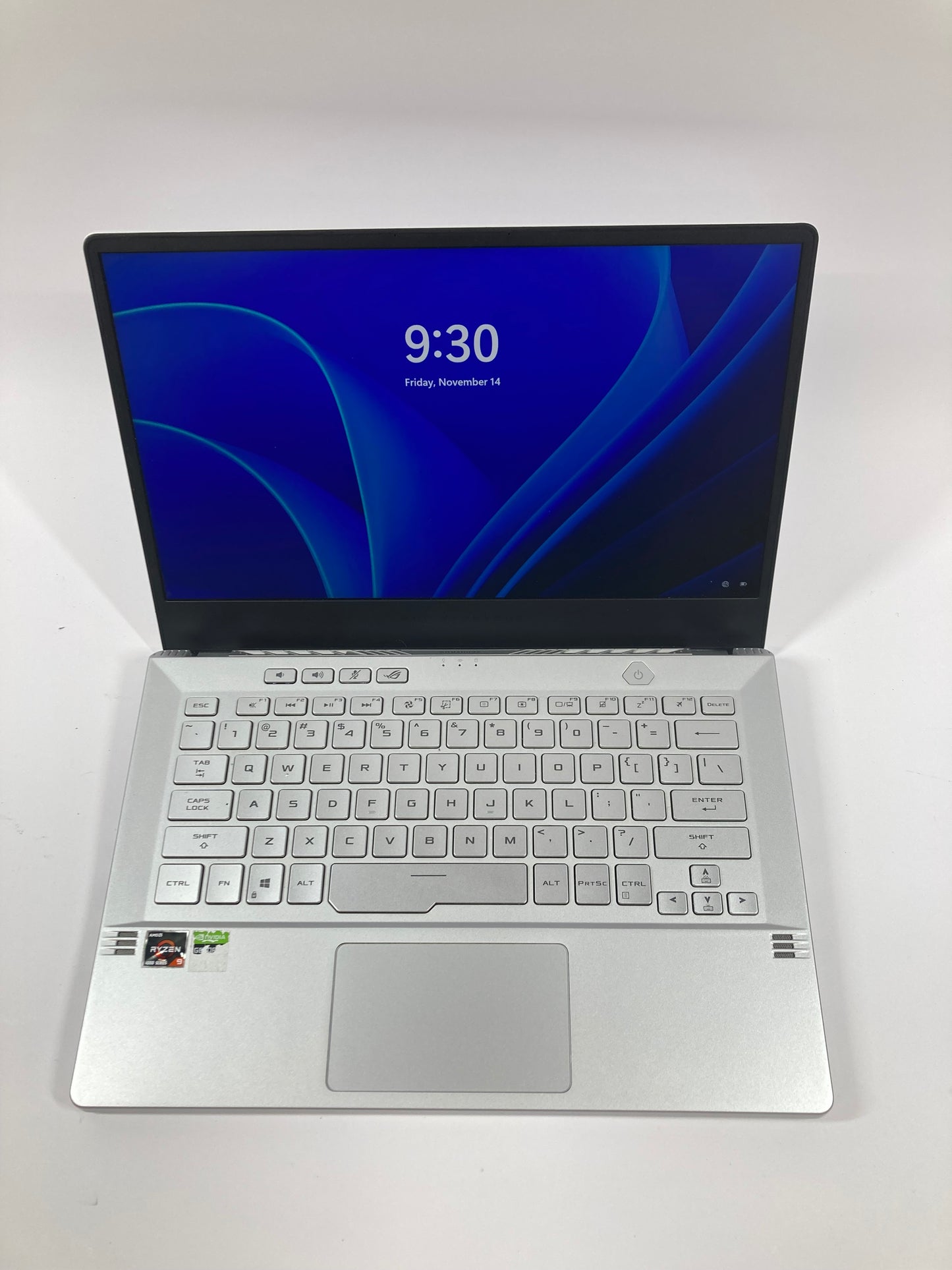 Asus ROG Zephyrus G14 GA401IV 14" Ryzen 9 4900HS 16GB 1TB GeForce RTX 2060 Max-Q