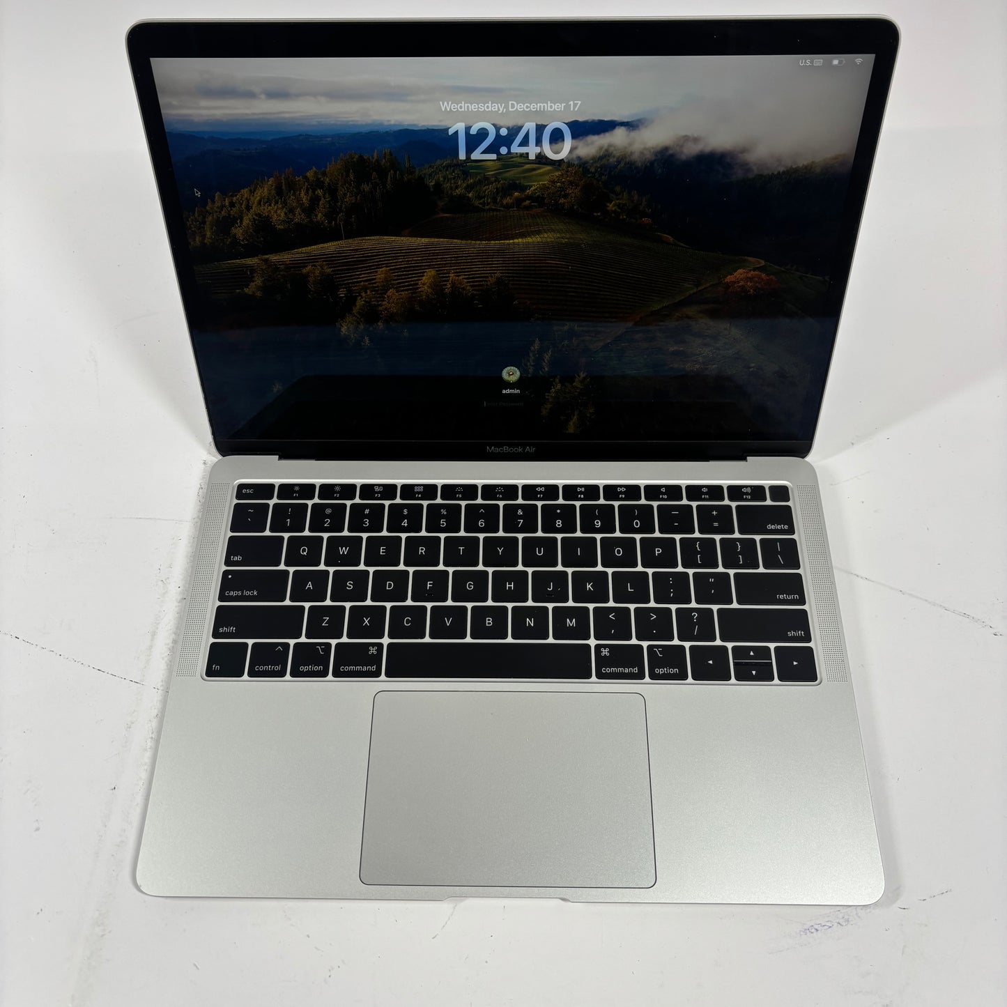 2018 Apple MacBook Air 13.3" i5 1.6GHz 8GB RAM 256GB SSD Silver A1932