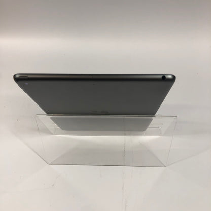 WiFi Only Apple iPad 9th Gen 64GB 17.4.1 Space Gray MK2K3LL/A