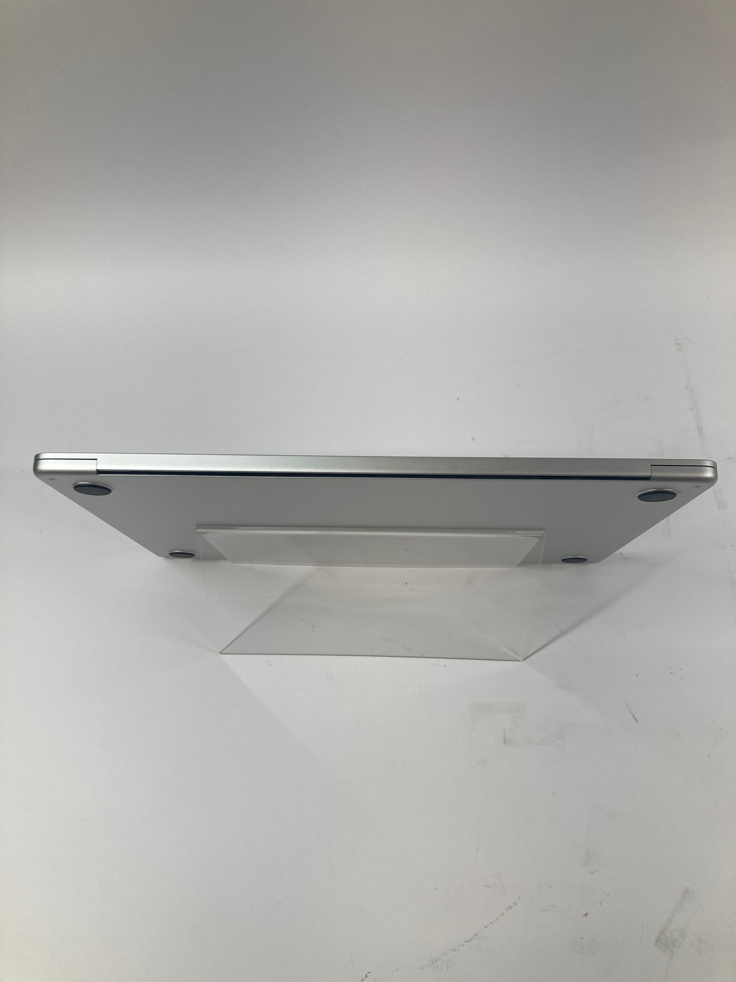 2024 Apple MacBook Air 15" M3 10C GPU 4.0GHz 8GB RAM 256GB SSD MRYP3LL/A