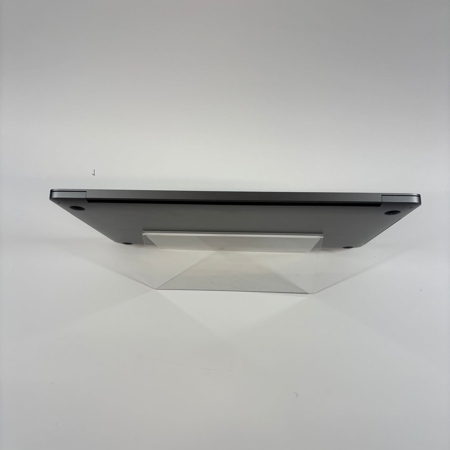 2019 Apple MacBook Pro 16" i7 2.6GHz 16GB RAM 512GB SSD Space Gray MVVJ2LL/A