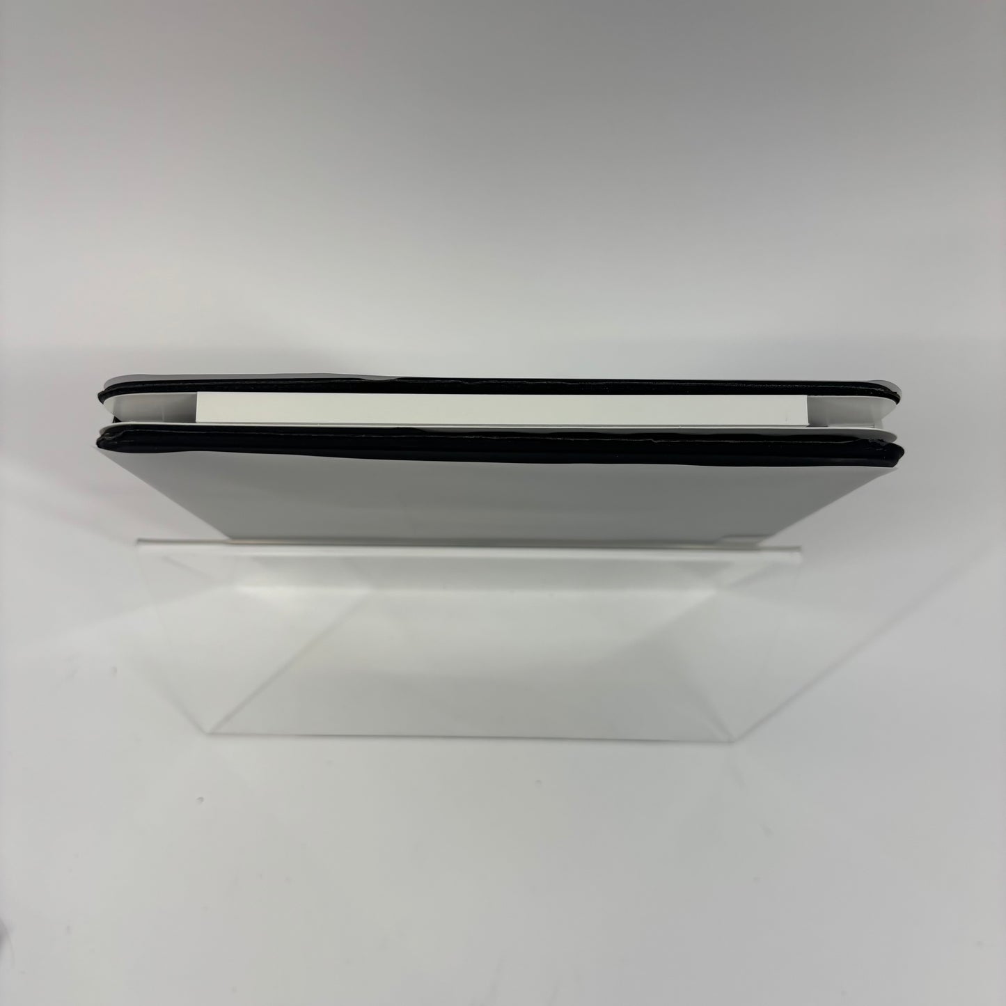 WiFi Only Apple iPad Air 5th Gen 64GB Silver MM9F3LL/A With Case