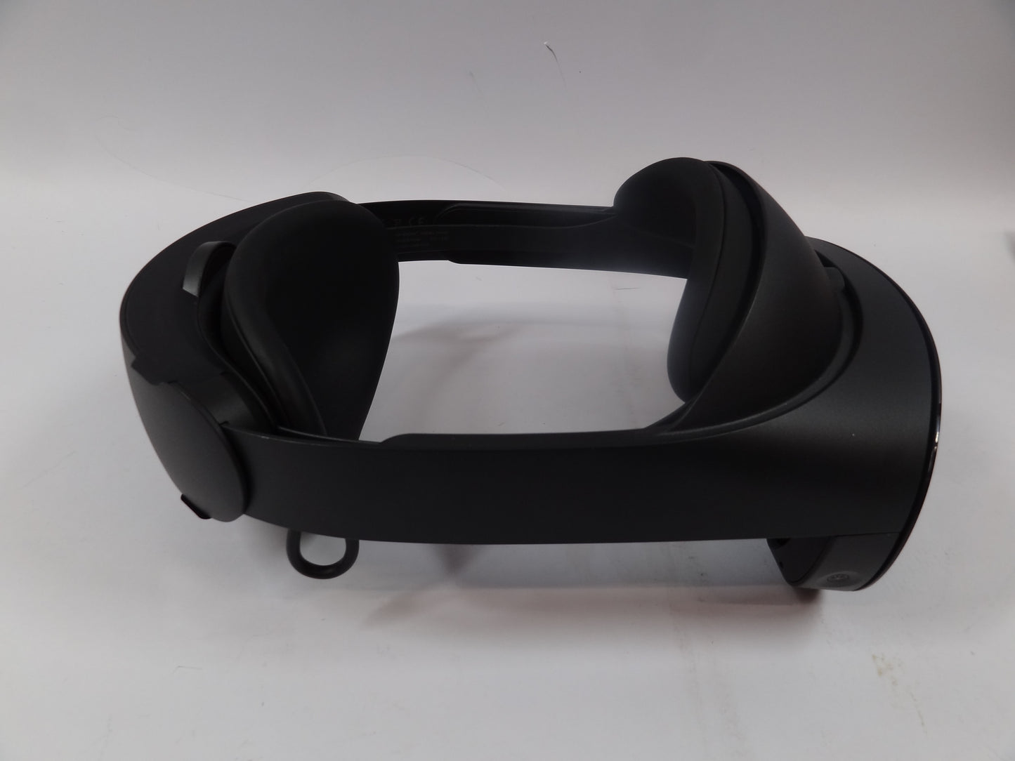 Meta Quest Pro 256GB Standalone All-in-One VR Headset DK94EC