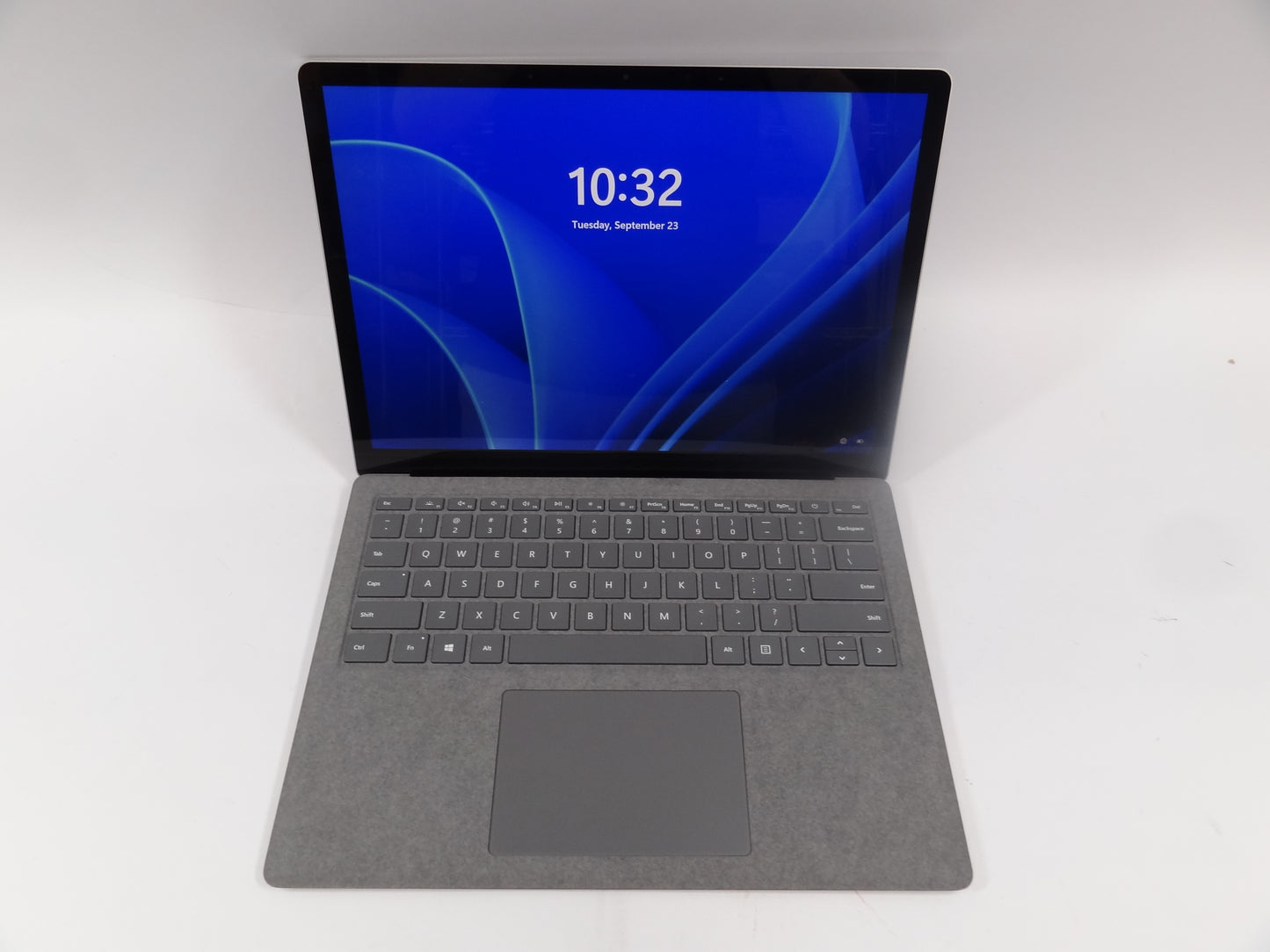 Microsoft Surface Laptop 4 1958 13.5" Ryzen 5 Surface Edition 2.2GHz 8GB 256GB 