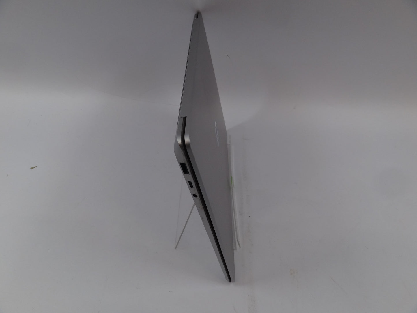 Microsoft Surface Laptop 4 1958 13.5" Ryzen 5 Surface Edition 2.2GHz 8GB 256GB 