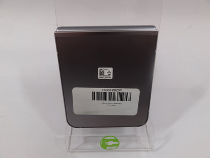 Unlocked Samsung Galaxy Z Flip6 12GB RAM 512GB SM-F741U Silver