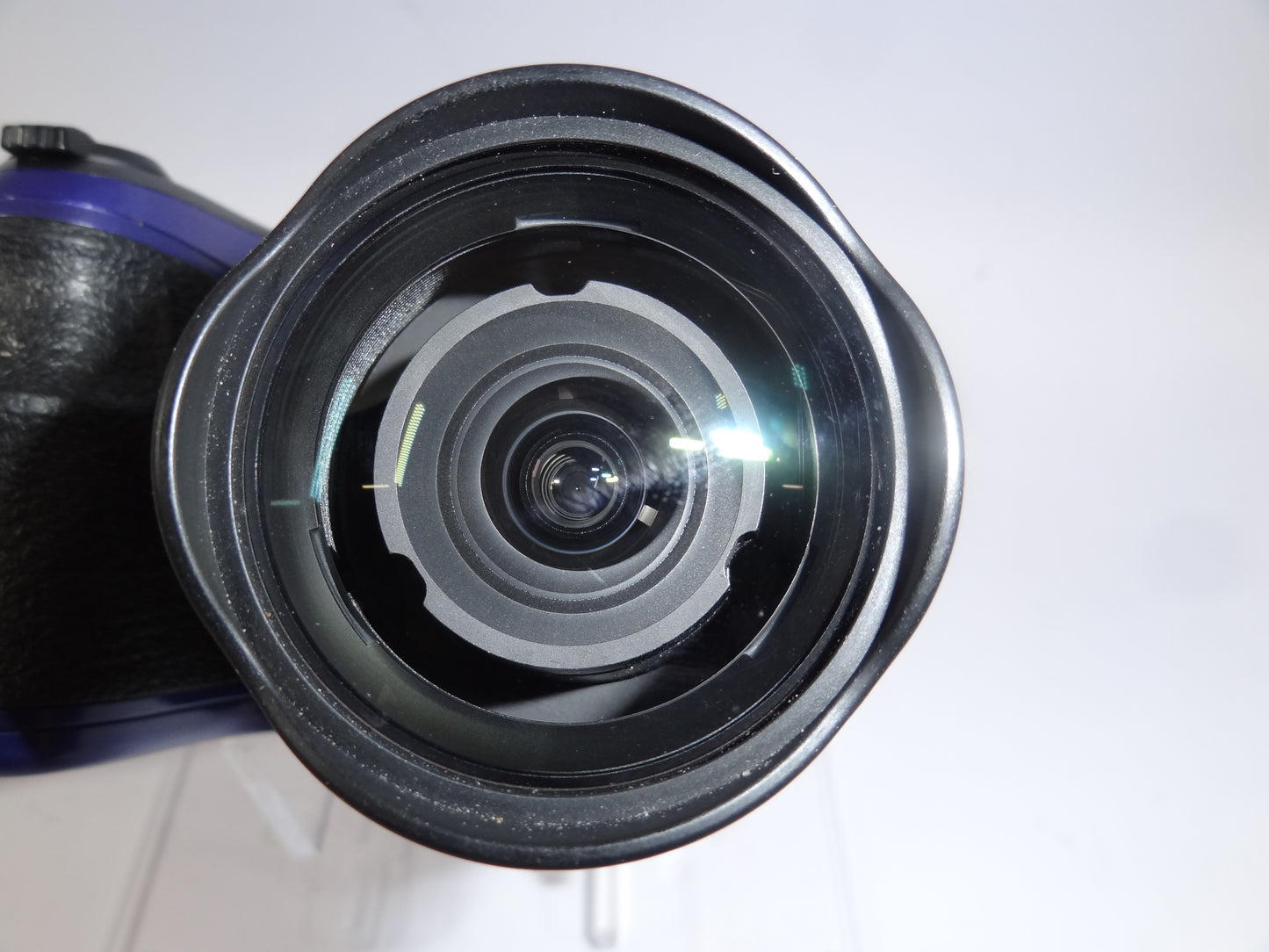 GE X500 16.1MP Digital Point-and-Shoot Camera