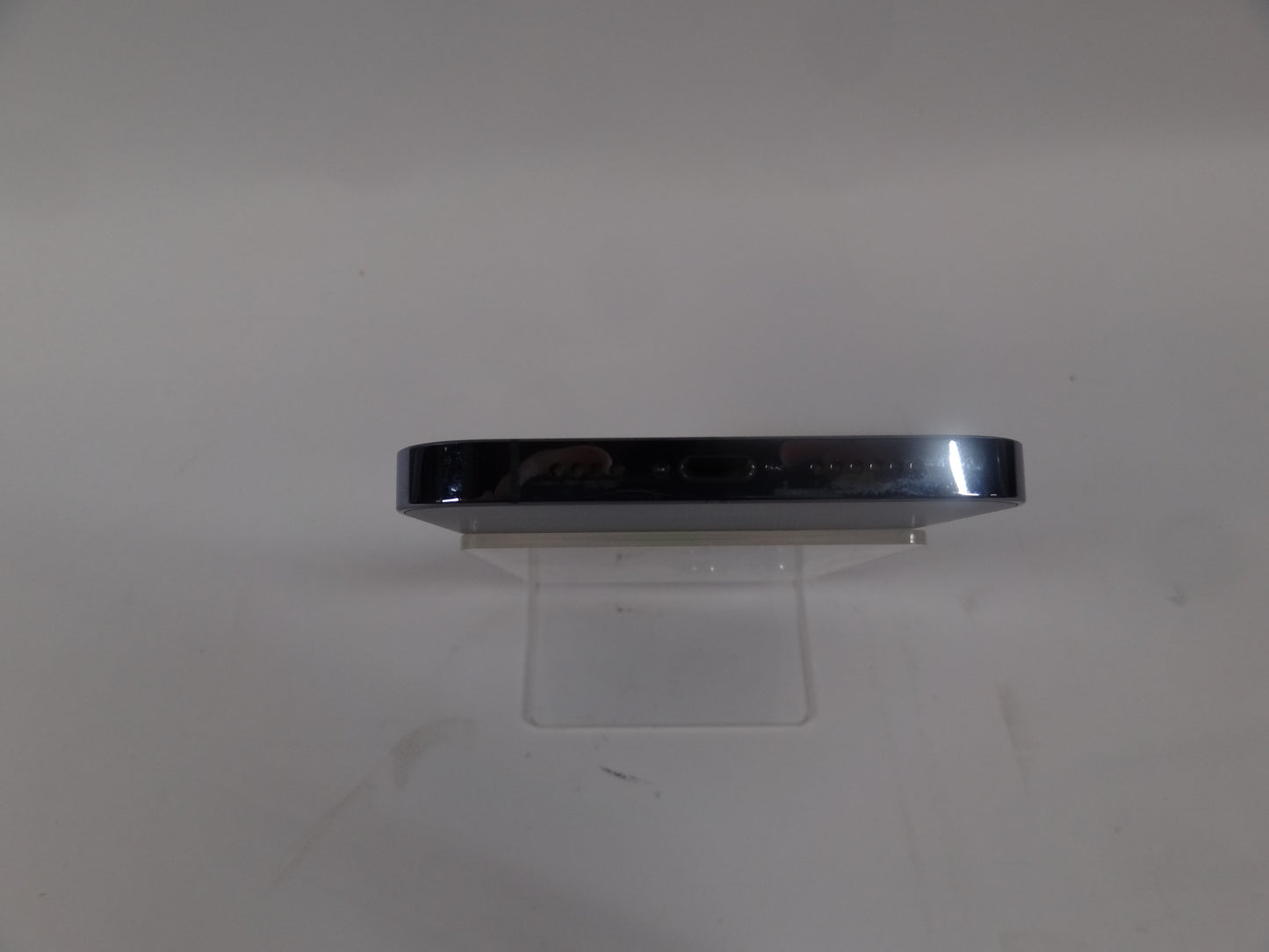 Unlocked Apple iPhone 13 Pro Max 512GB 18.1.1 Blue MLL03LL/A