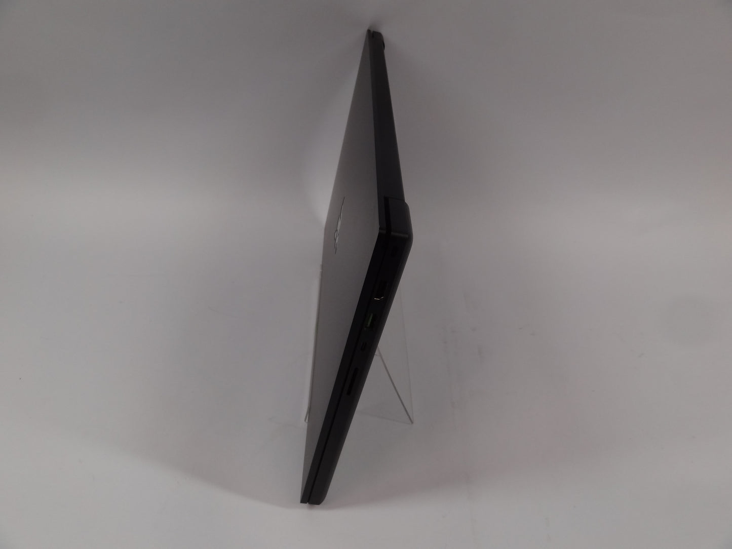 Razer Blade 17 RZ09-0406 17.3" i7-11800H 2.3GHz 16GB 1TB GeForce RTX 3070