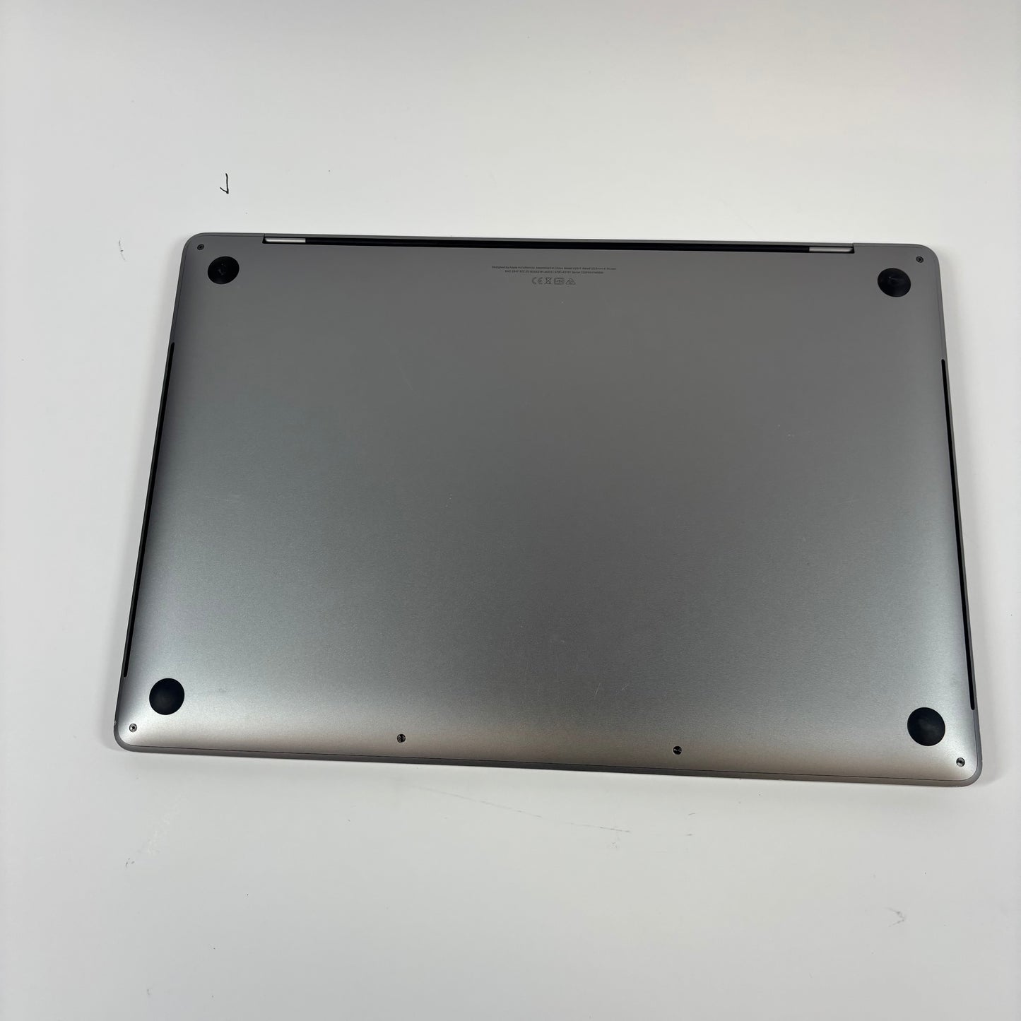 2019 Apple MacBook Pro 16" i7 2.6GHz 16GB RAM 512GB SSD Space Gray MVVJ2LL/A