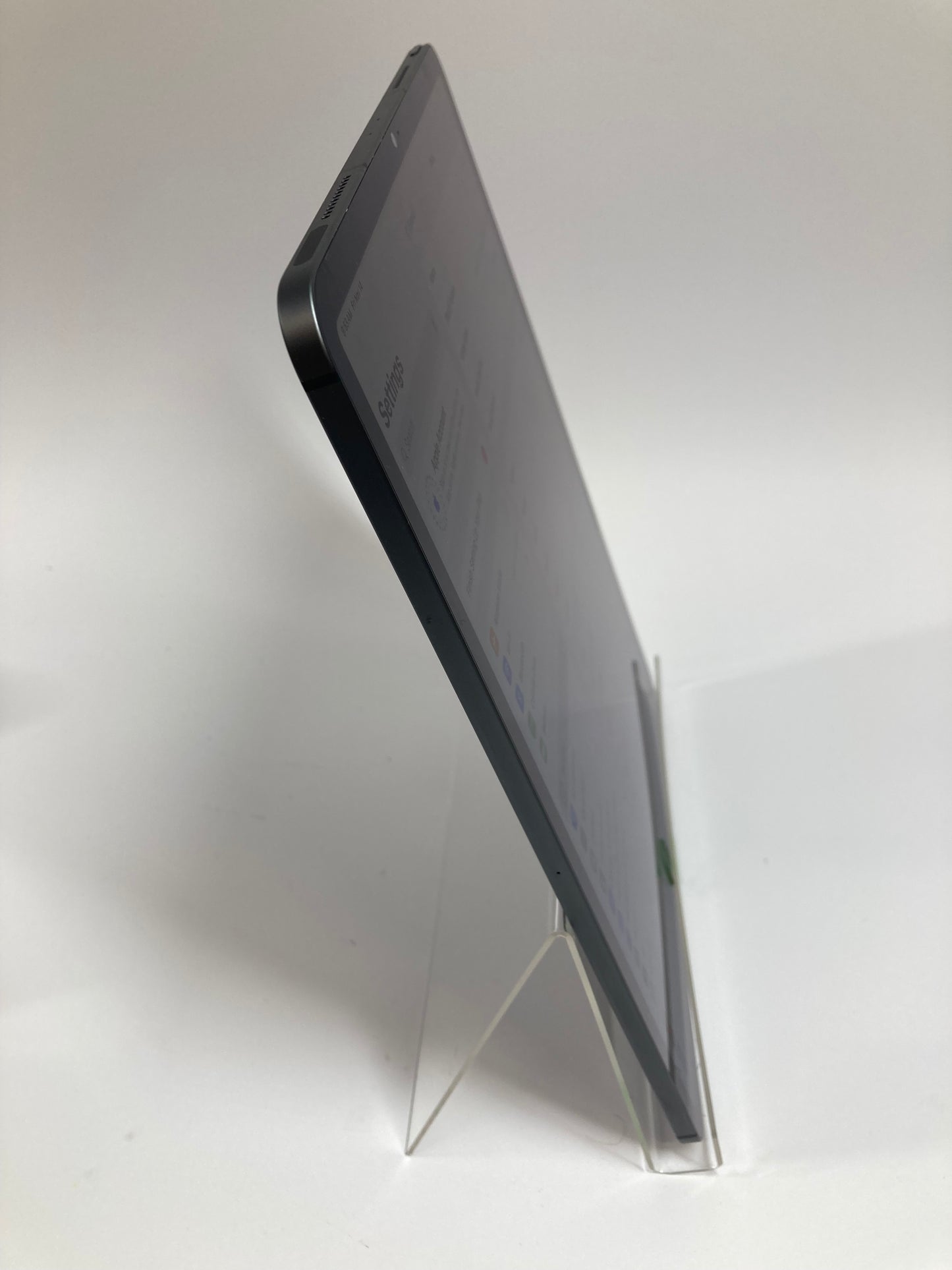 Unlocked Apple iPad Pro 12.9" 5th Gen 128GB Space Gray MHNR3LL/A