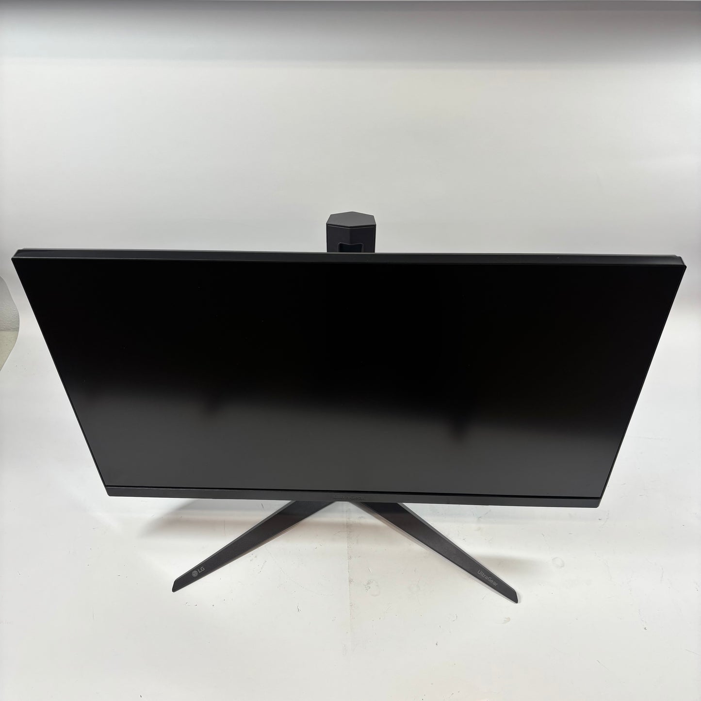 LG 27" 27GR93U-B 4K UHD IPS 144Hz Gaming Monitor UltraGear