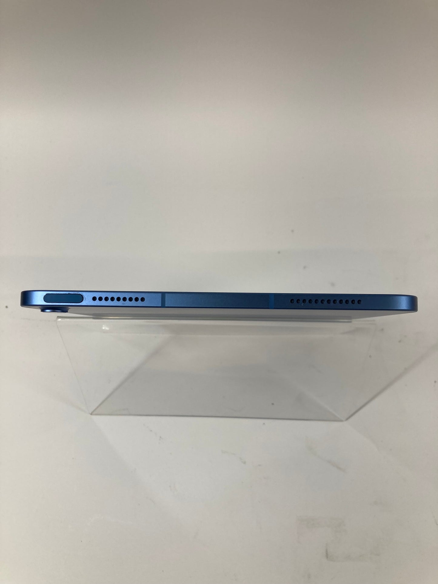 Unlocked Apple iPad 10th Gen 64GB Blue MQ6K3LL/A