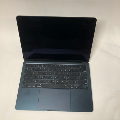 2022 Apple MacBook Air 13.6" M2 8C GPU 3.5GHz 8GB RAM 256GB SSD MLY33LL/A