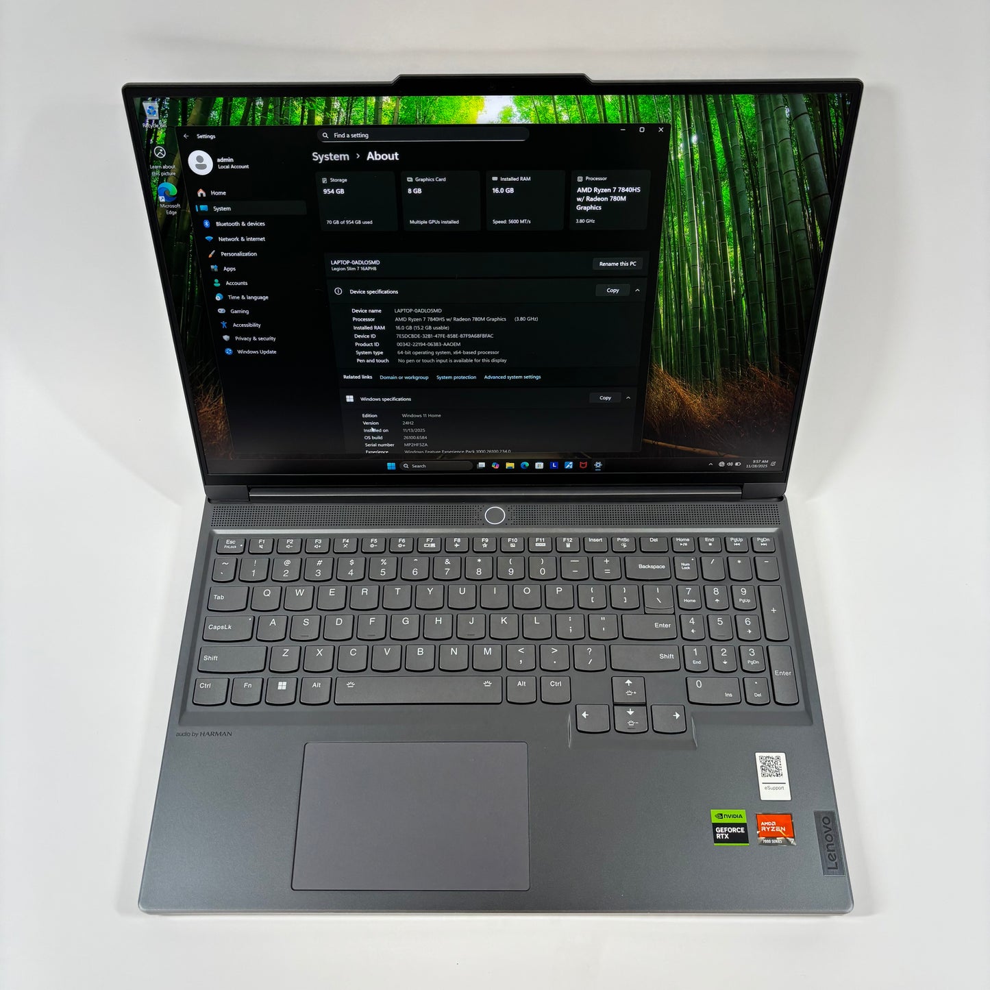 Lenovo Legion Slim 7 16" Ryzen 7 7840HS 3.8GHz 16GB 1TB  RTX 4060 Dented Case