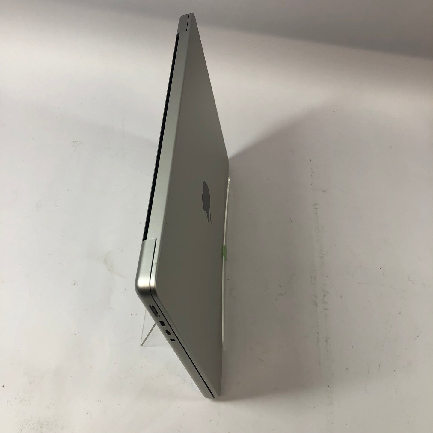 2020 Apple MacBook Pro 14" M2 16C GPU 3.5GHz 8GB RAM 512GB SSD A2779