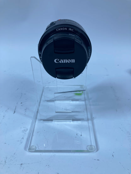 Canon EOS Rebel XSi 12.2MP Digital SLR DSLR Camera With 2 Canon 50mm Lenses