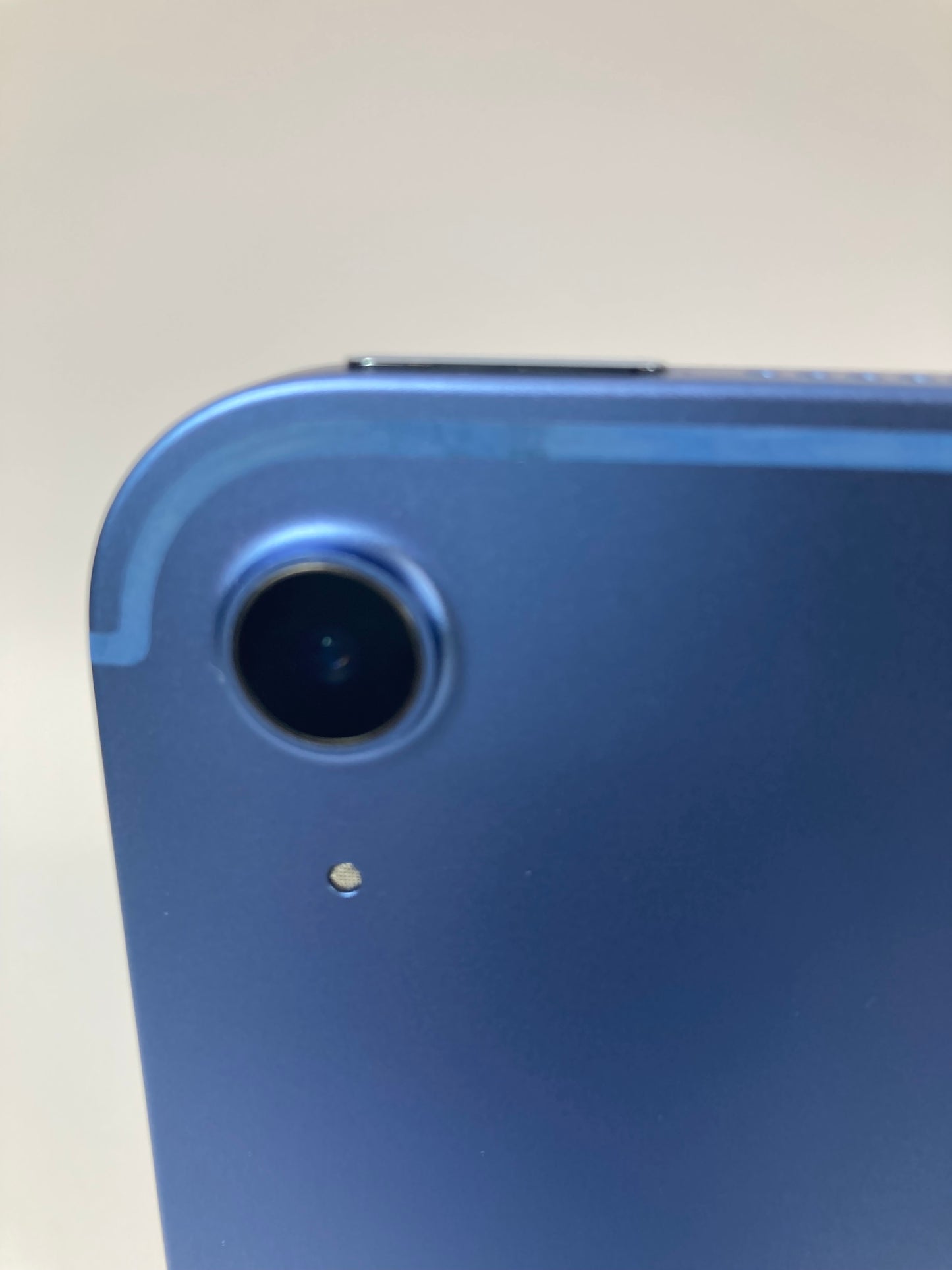 Unlocked Apple iPad 10th Gen 64GB Blue MQ6K3LL/A