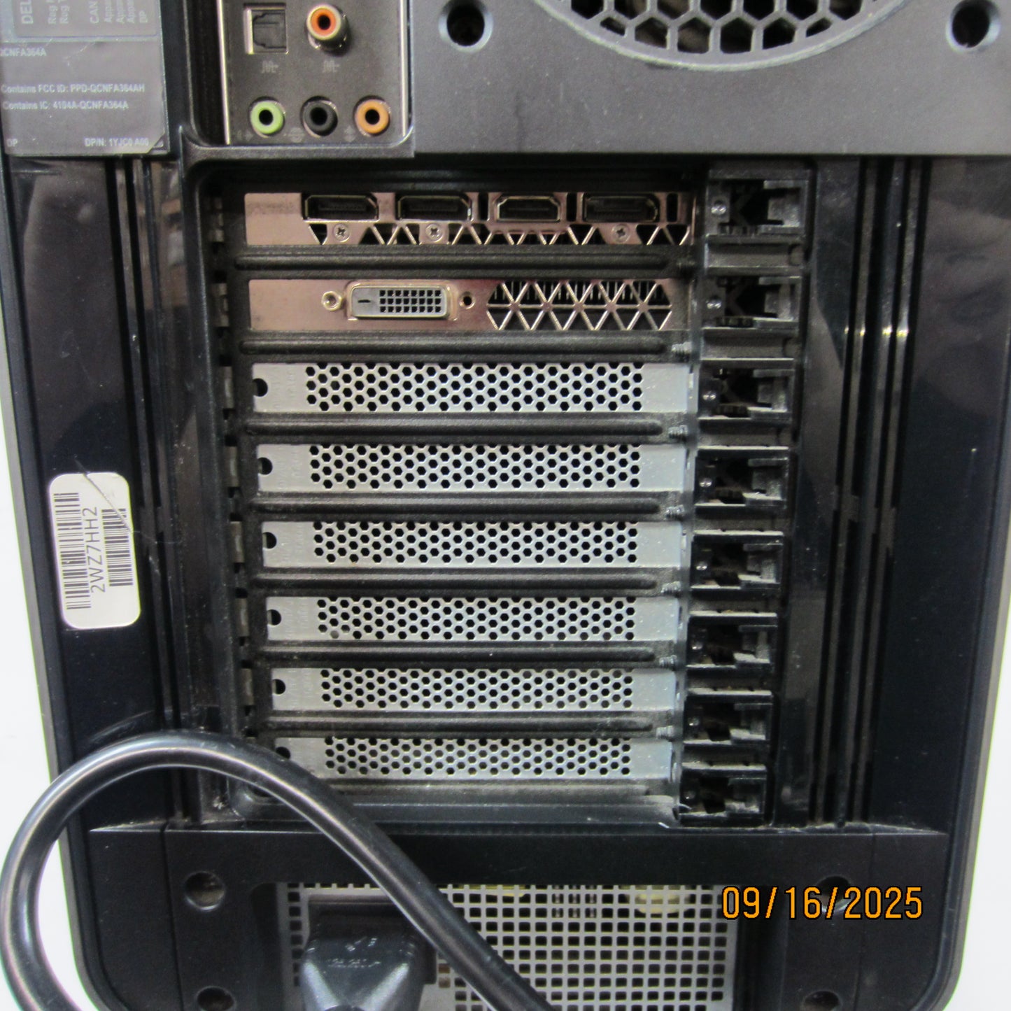 Alienware Area 51 i7-6900K 3.20GHz 32GB RAM 4TB HDD Nvidia TITAN X