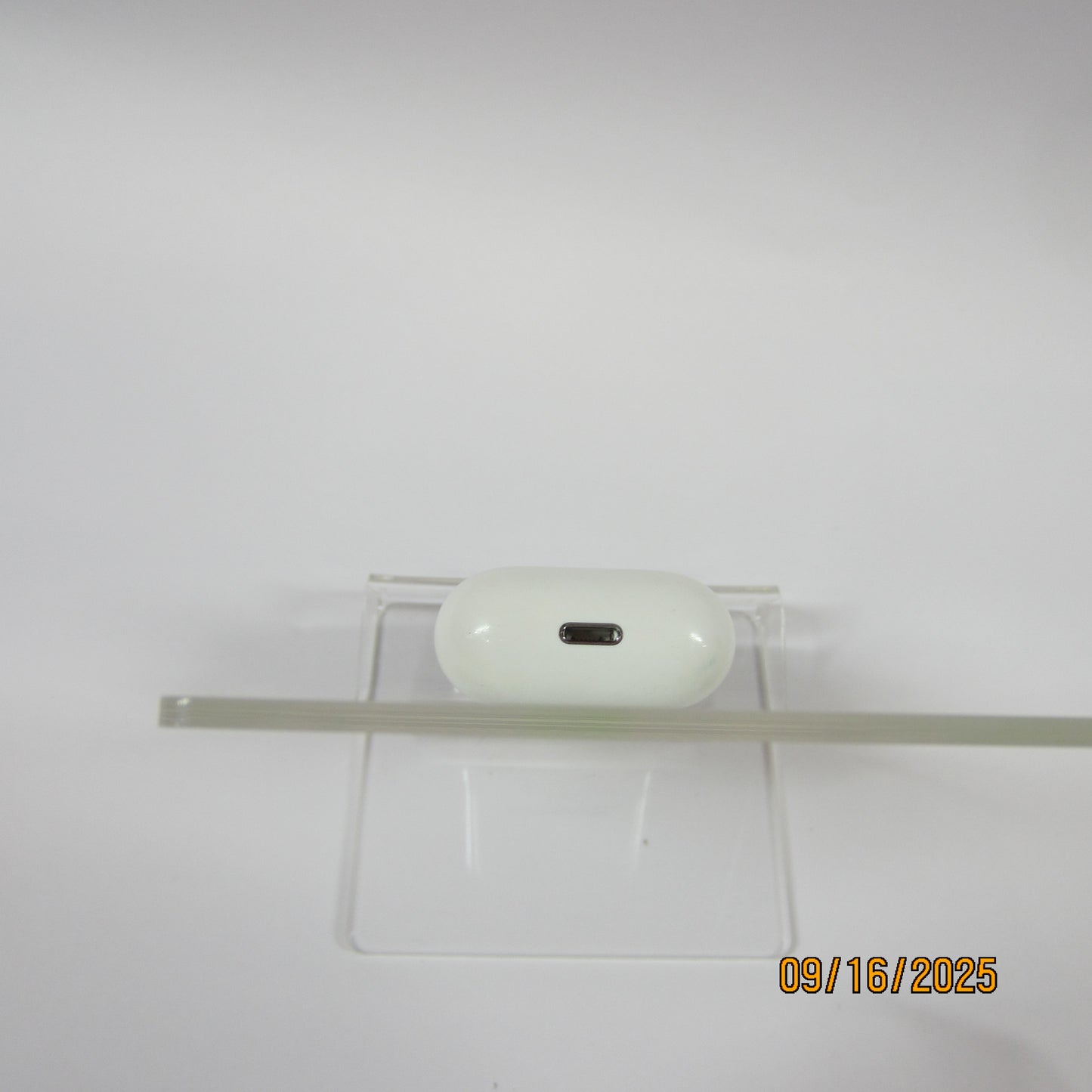 Apple AirPods 1st Gen with Charging Case A1722 A1523 A1602 A1602