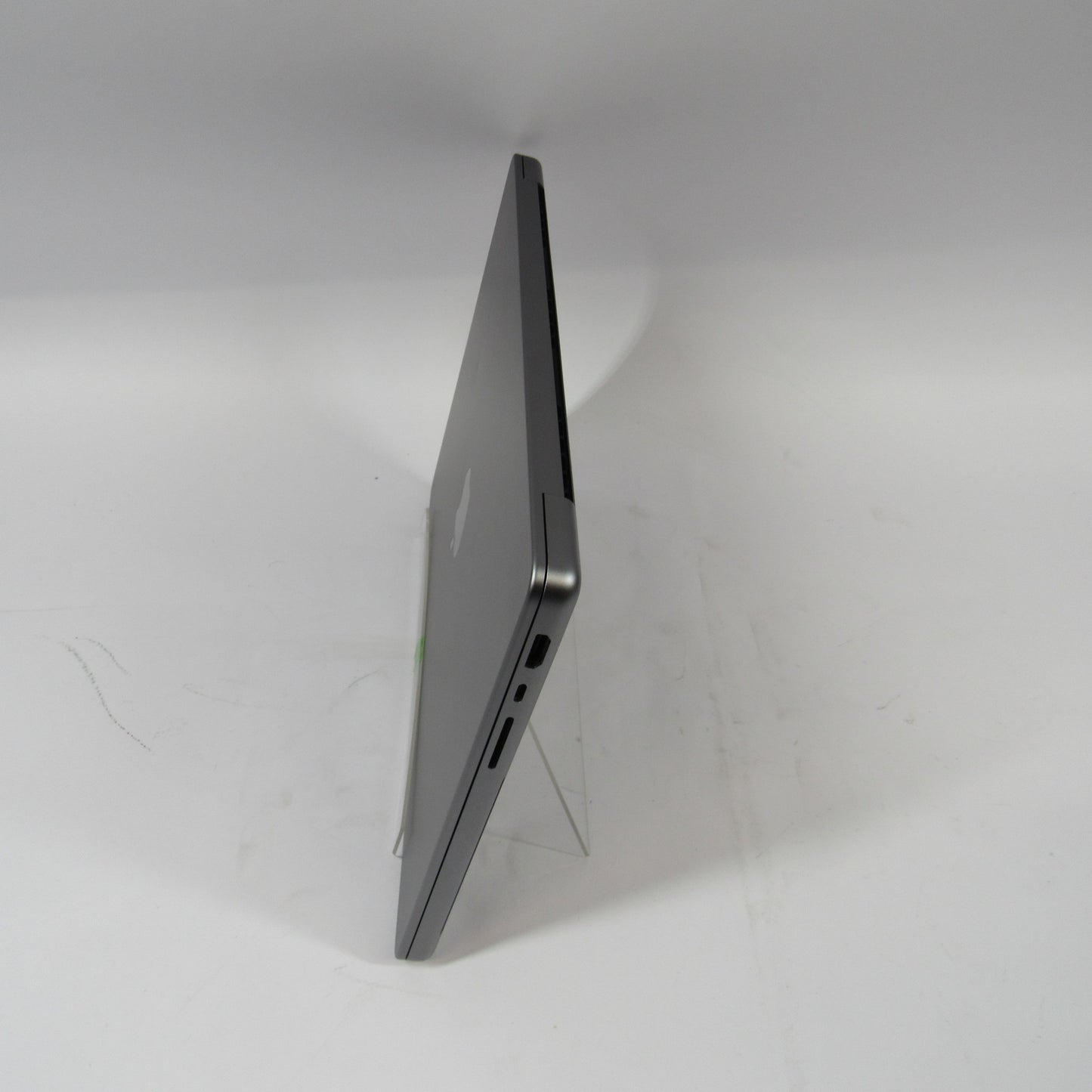 2021 Apple MacBook Pro 14" M1 Pro 14C GPU 3.2GHz 16GB RAM 512GB SSD A2442