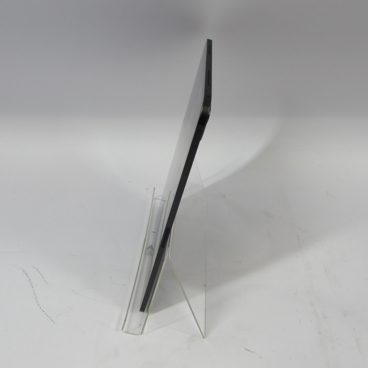 WiFi Only Apple iPad Pro 11" M4 256GB with Folio Case and Apple Pencil