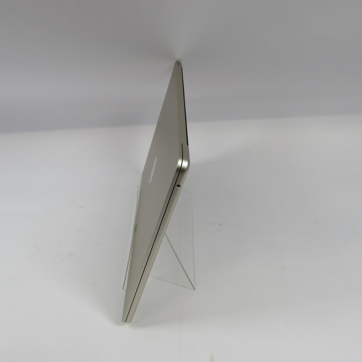 2024 Apple MacBook Air 15" M3 10C GPU 4.0GHz 16GB RAM 256GB SSD A3114