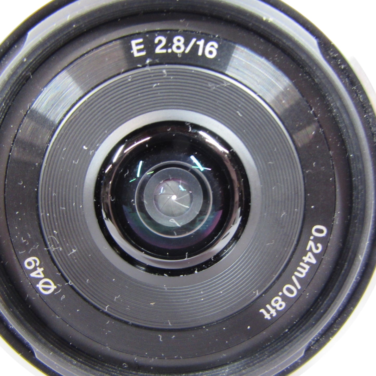 Sony E 16mm f/2.8 16mm f/2.8 E-Mount Ultra-Wide Prime Lens SEL16F28