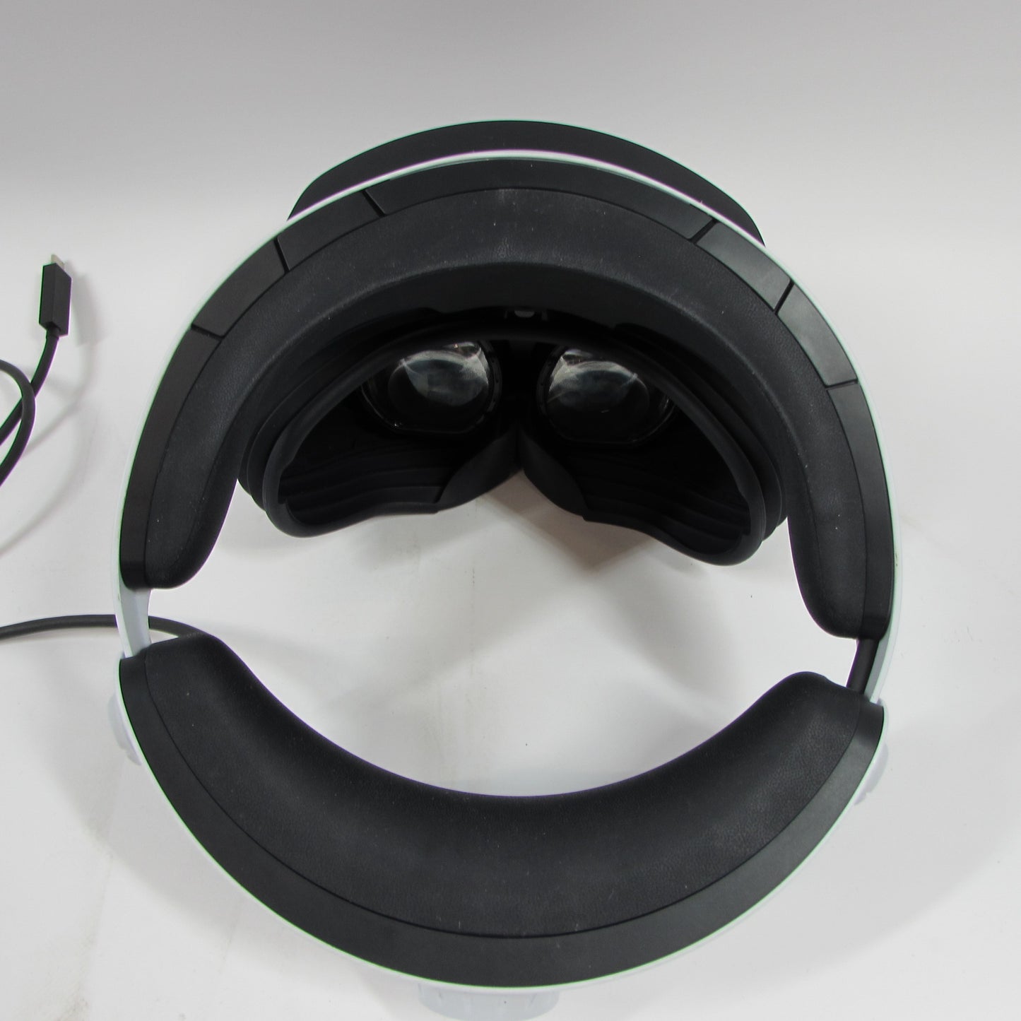 Sony Playstation 4 PS4 Virtual Reality VR2 Headset White/Black CFI-ZVR1