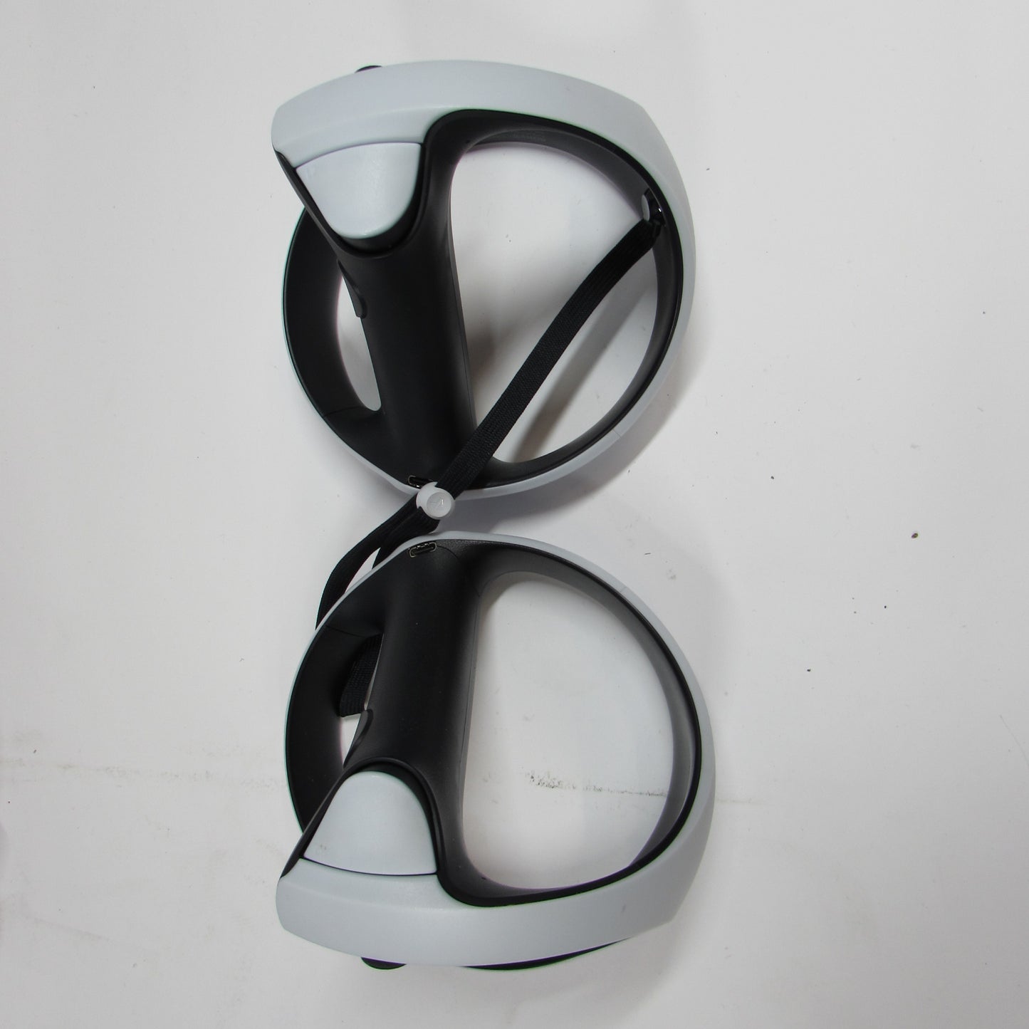 Sony Playstation 4 PS4 Virtual Reality VR2 Headset White/Black CFI-ZVR1