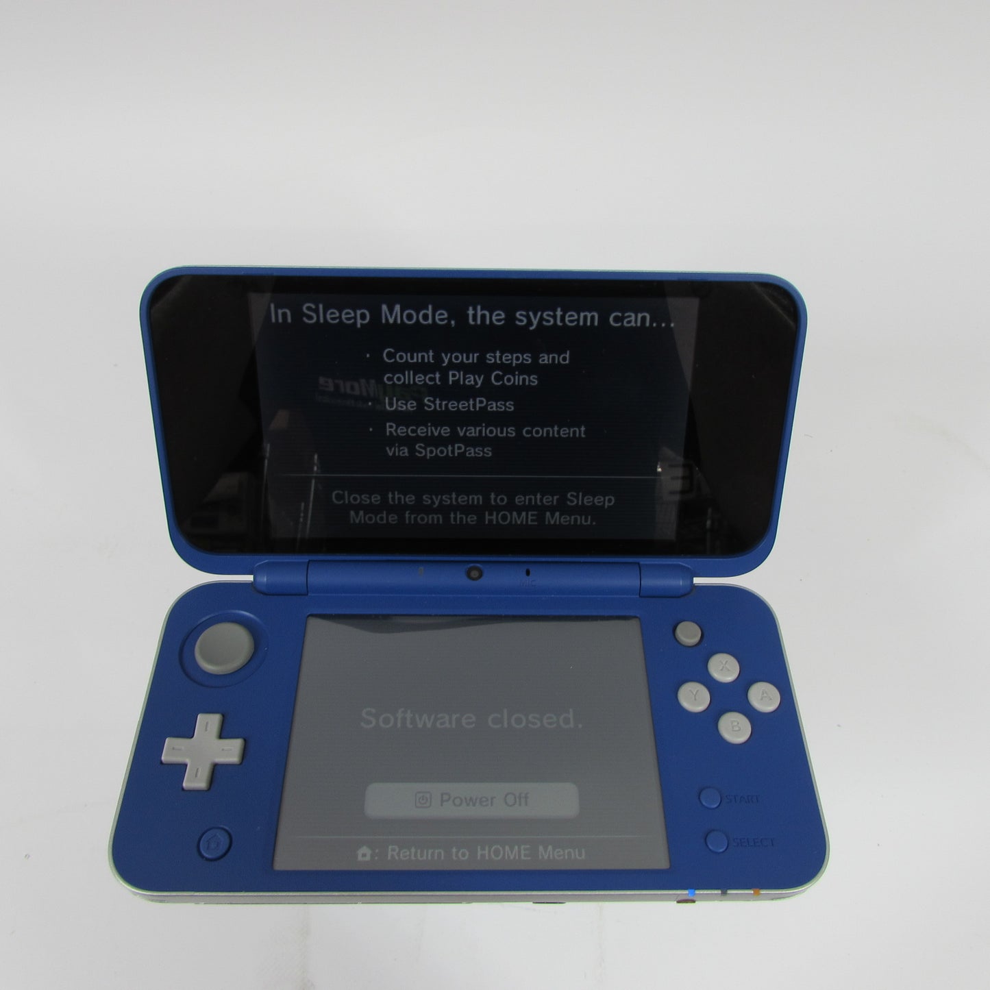 Nintendo 2DS XL Zelda: A Link Between Worlds Hylian Shield Special Edition