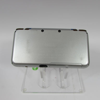 Nintendo 2DS XL Zelda: A Link Between Worlds Hylian Shield Special Edition